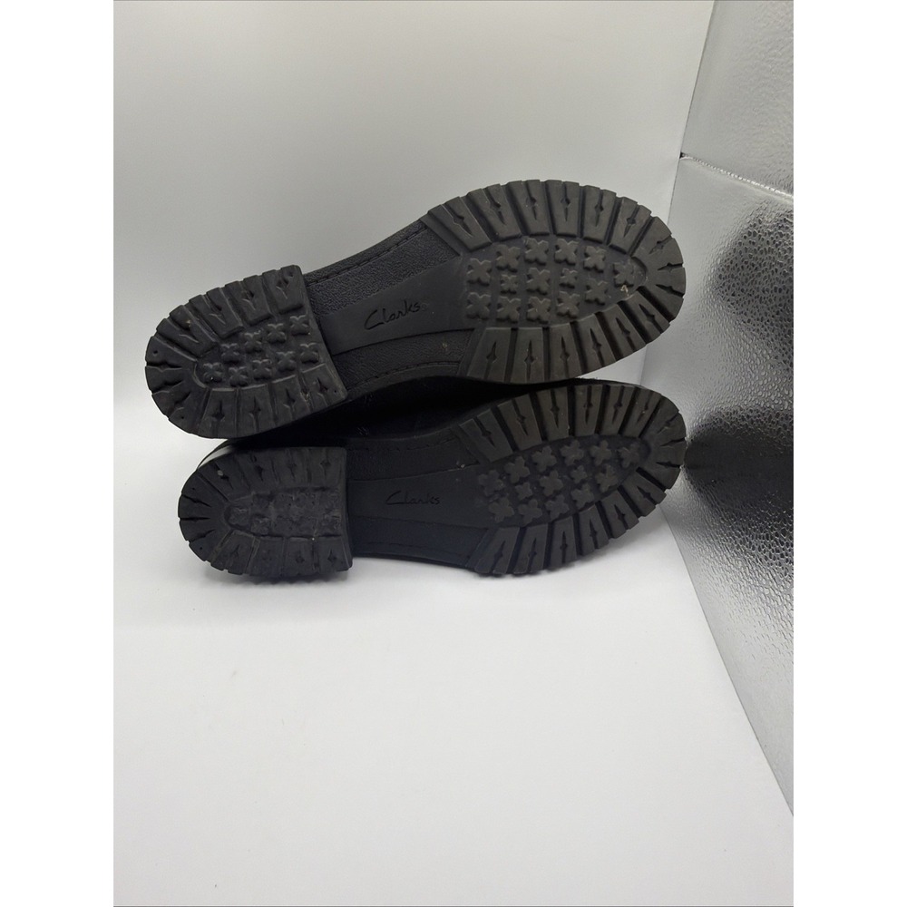 Clarks Navy Suede Lace Up Ankle Boots Gray Knit Lined Lug Sole Women's Size 7.5 - Picture 7 of 8